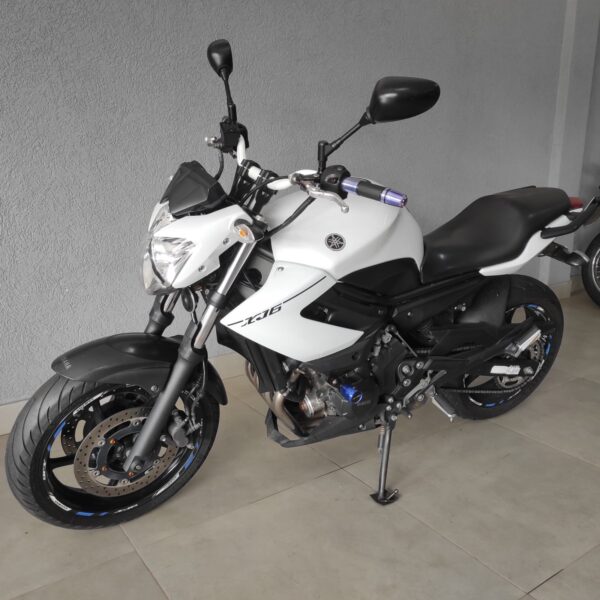 XJ6  N - Image 5