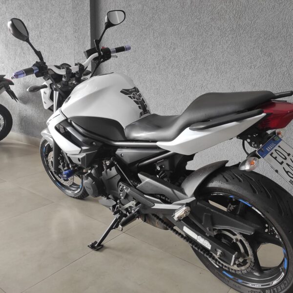 XJ6  N - Image 6