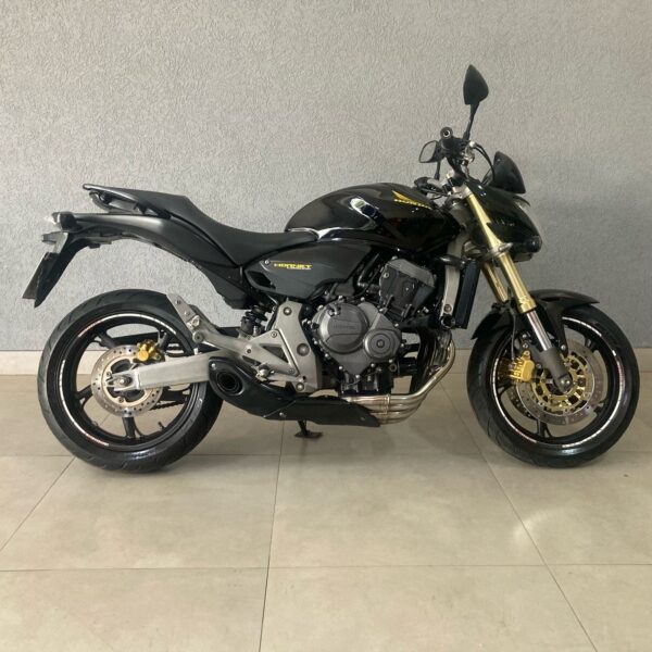 CB600f Hornet - Image 2