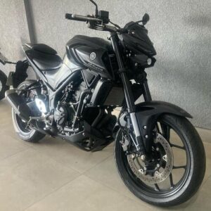 Moto MT03 2024 preta