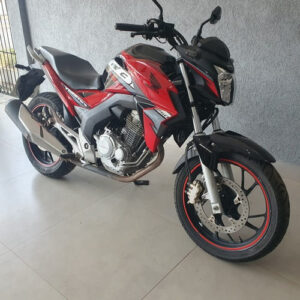 Moto Twister250 2019 vermelha