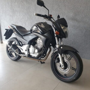 Moto CB300 2011 preta