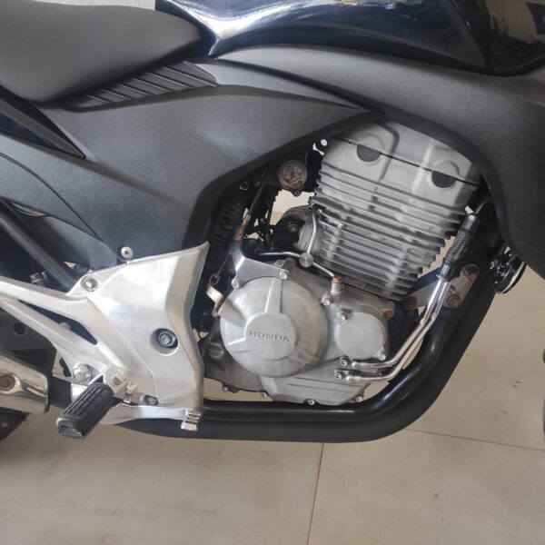 CB 300R - Image 8