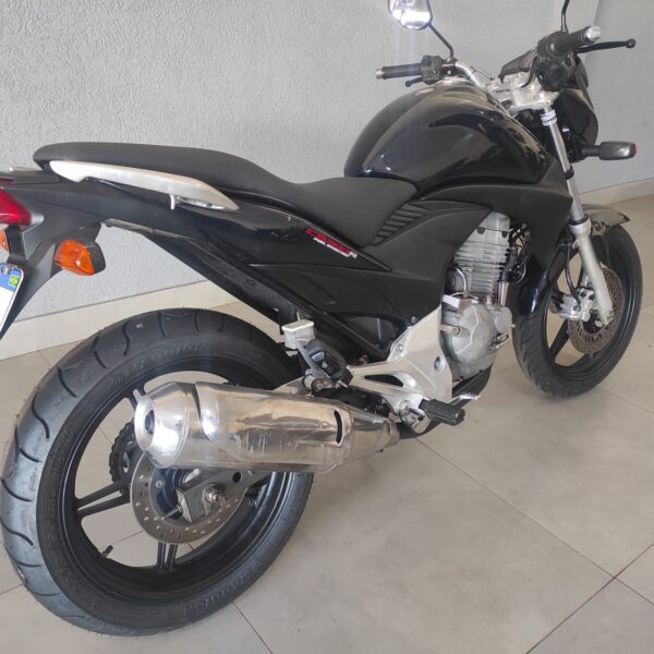 CB 300R - Image 3