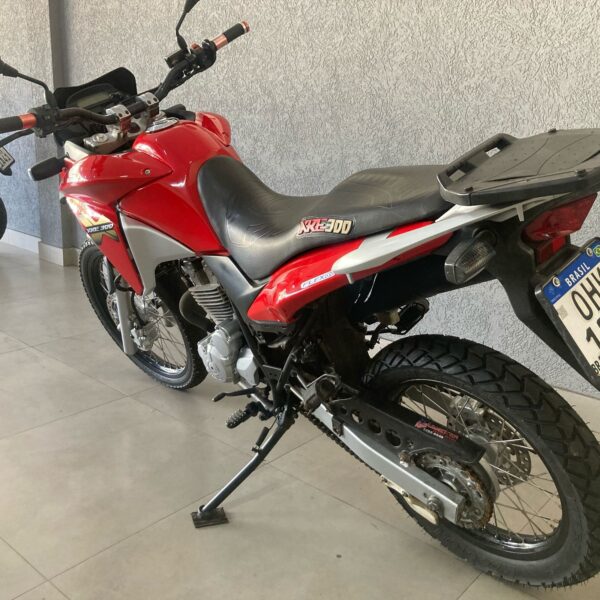 XRE 300 - Image 6
